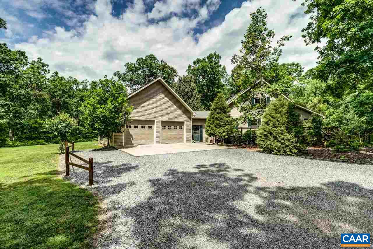 1531 Riding Club Road Keene, VA 22946 - Photo 3 of 27 Plenty of room for guests to park and maneuver.