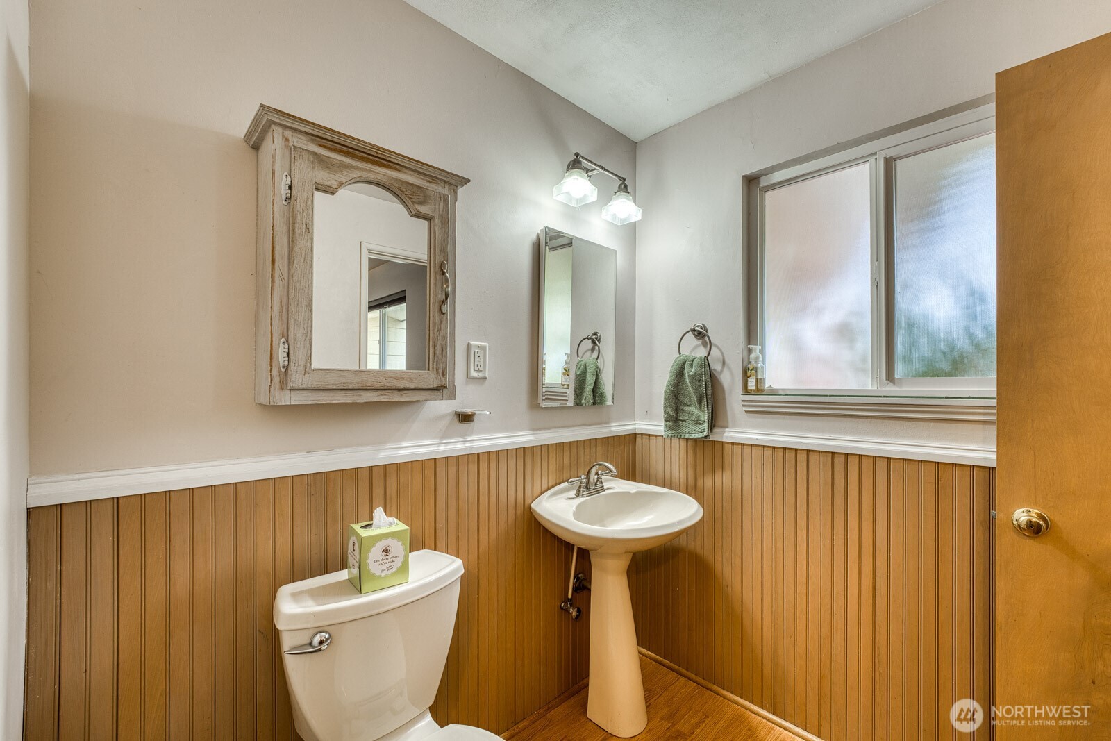 3119 Crystal Springs Road West University Place, WA 98466 - Photo 13 of 33 Gallery Image 13