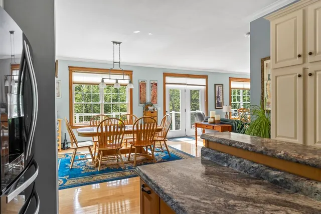 $869,000 | 29 Wiscasset Road, Boothbay, ME 04537