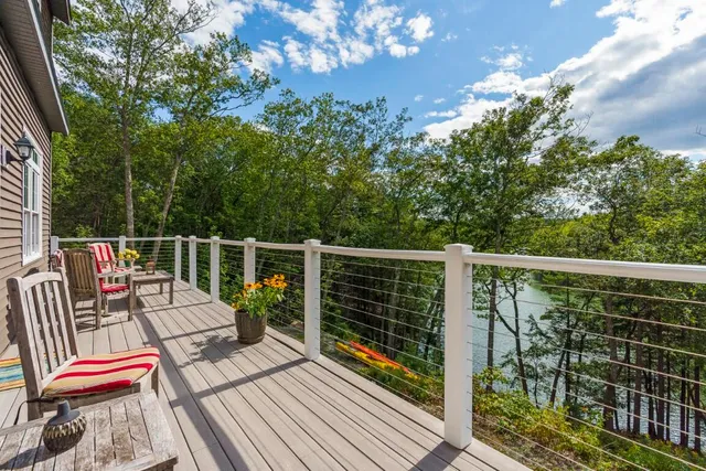 $869,000 | 29 Wiscasset Road, Boothbay, ME 04537