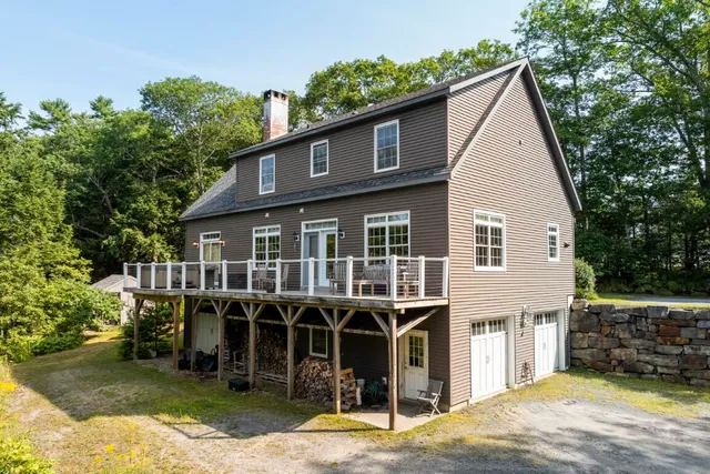 $869,000 | 29 Wiscasset Road, Boothbay, ME 04537