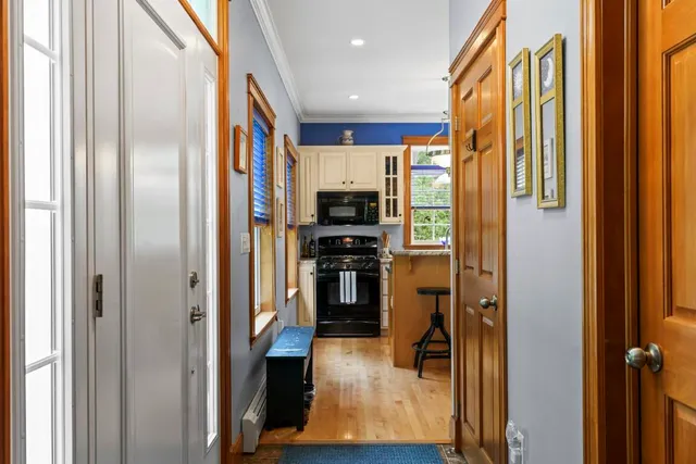 $869,000 | 29 Wiscasset Road, Boothbay, ME 04537