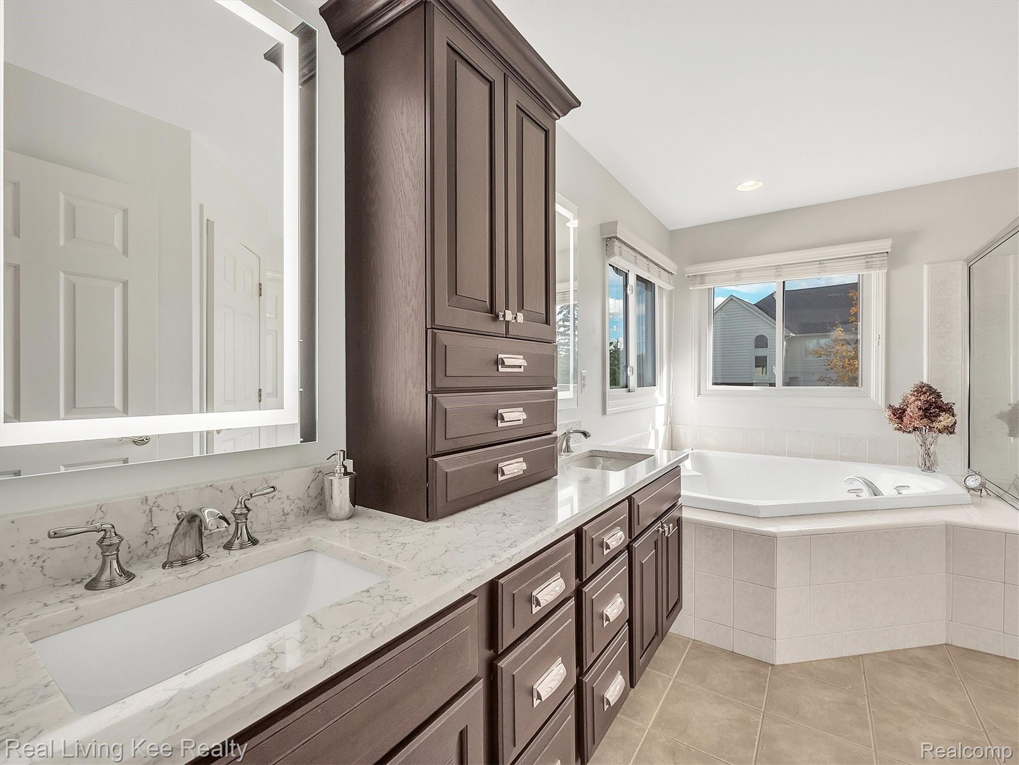 3909 White Tail Drive Rochester, MI 48306 - Photo 30 of 80 30--windowstill-realestate-photography-30.jpg