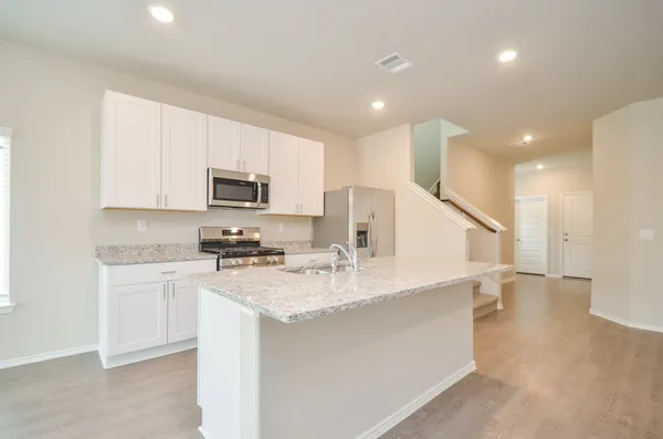$2,100 | 25513 Blossom Court, Montgomery, TX 77316