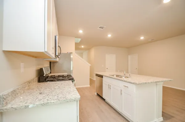 $2,100 | 25513 Blossom Court, Montgomery, TX 77316