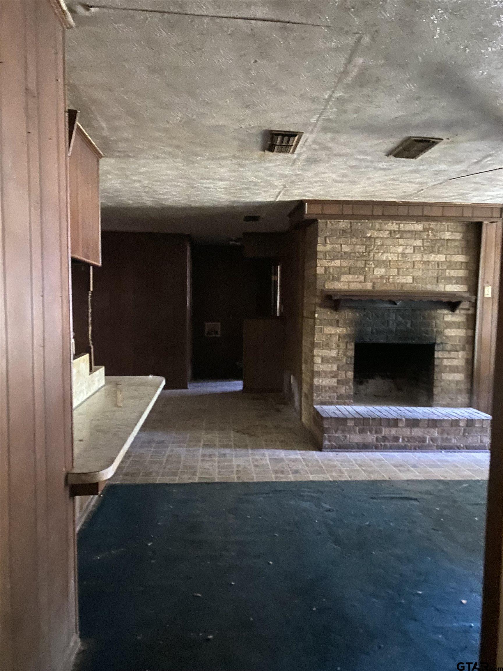 3549 Fm 69 Quitman, TX 75783 - Photo 5 of 32 a view of living room and kitchen