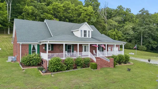 $1,390,000 | 2865 Springplace Road, Belfast, TN 37019