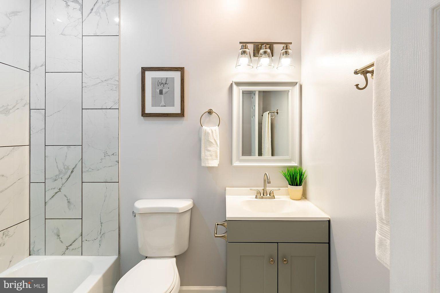209 15th Street Northeast, Unit 1 Washington, DC 20002 - Photo 10 of 26 Gallery Image 10