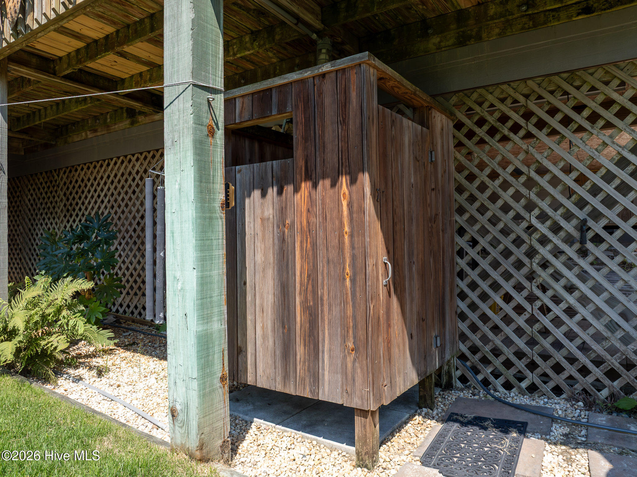 645 Riva Ridge Road Sneads Ferry, NC 28460 - Photo 9 of 32 Outdoor shower with hot and cold water