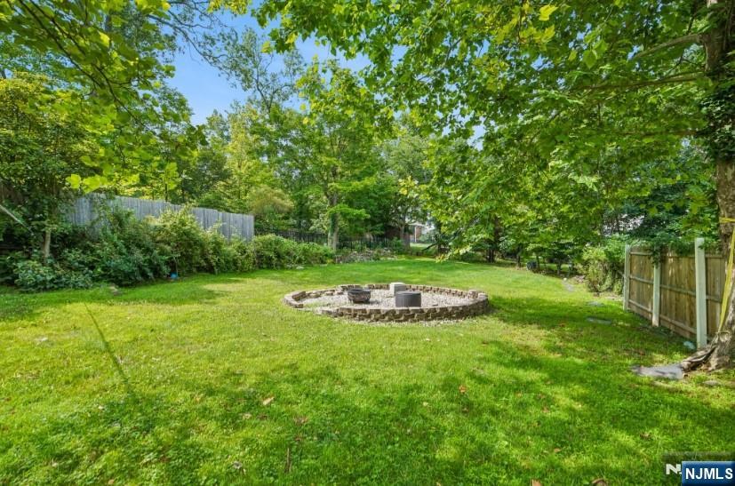 47 West Lawn Road Livingston, NJ 07039 - Photo 38 of 41 Gallery Image 38