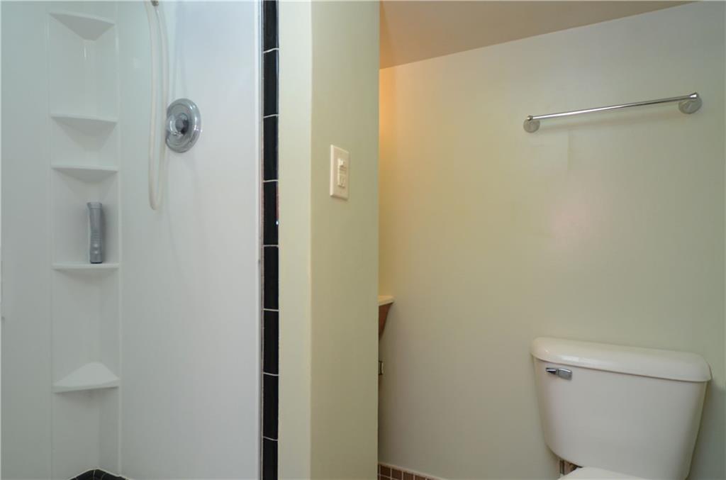 17 Jefferson Drive McKees Rocks, PA 15136 - Photo 15 of 21