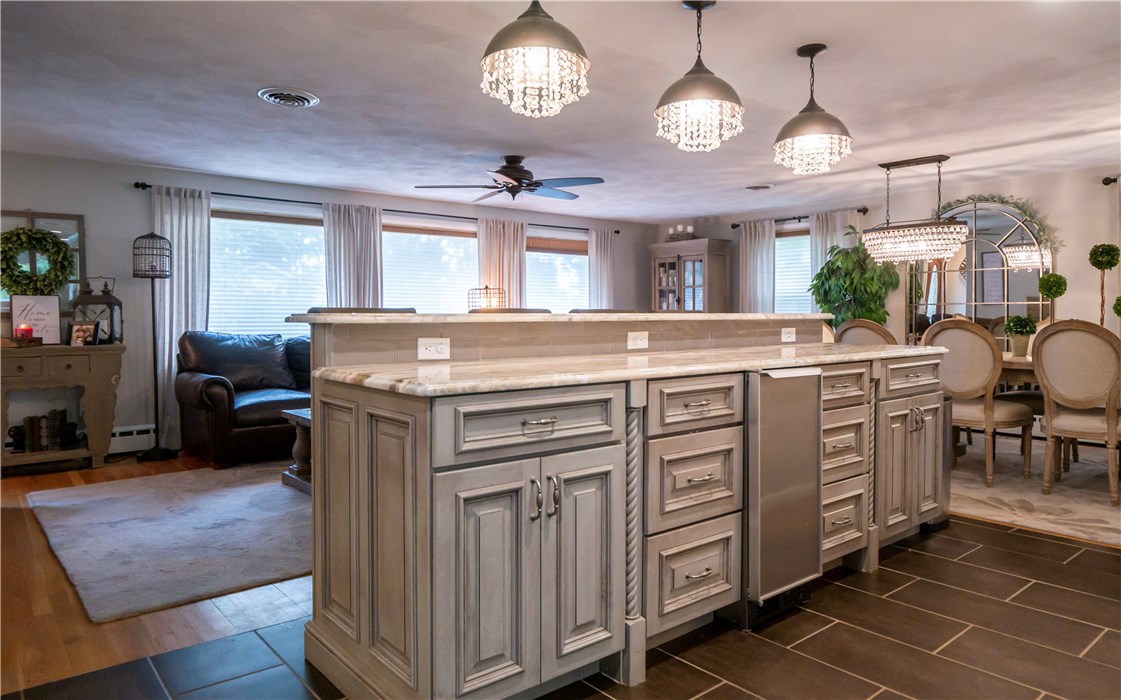 60 Deerfield Road Cranston, RI 02920 - Photo 16 of 49