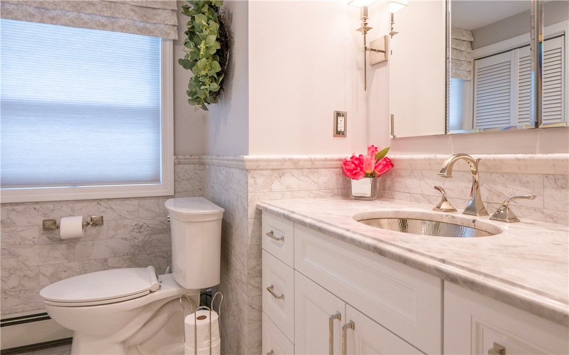 60 Deerfield Road Cranston, RI 02920 - Photo 28 of 49