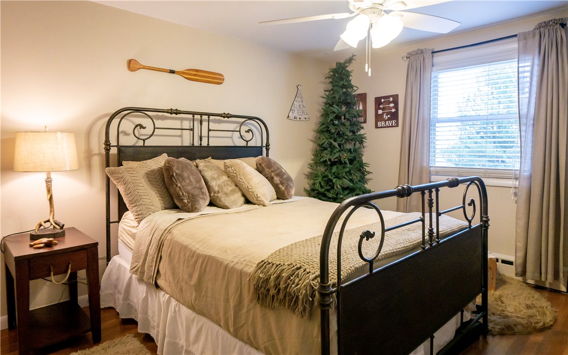 60 Deerfield Road Cranston, RI 02920 - Photo 38 of 49