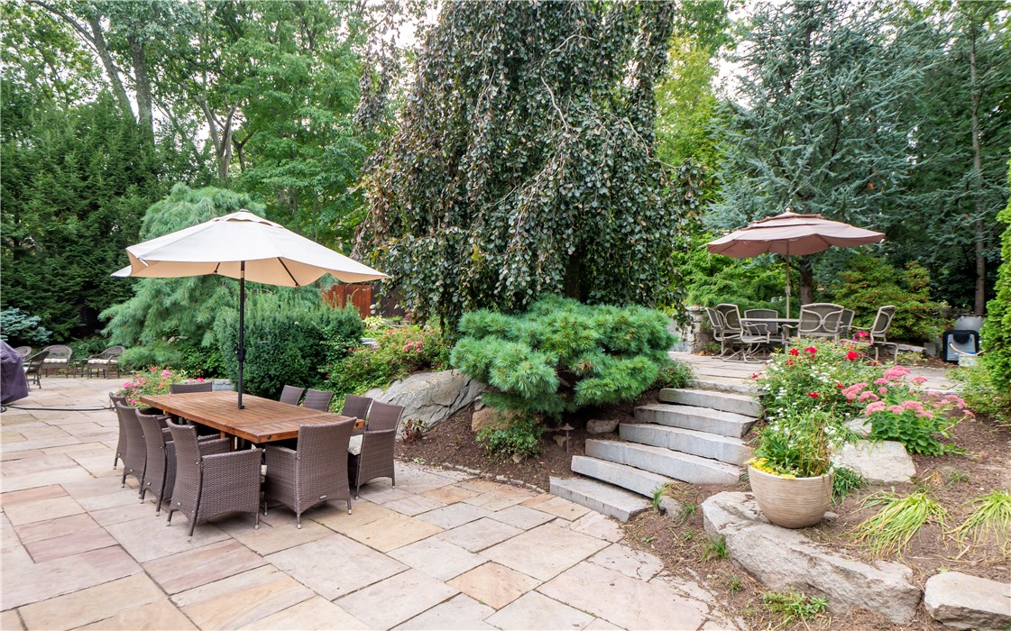 60 Deerfield Road Cranston, RI 02920 - Photo 41 of 49