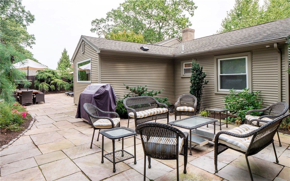 60 Deerfield Road Cranston, RI 02920 - Photo 44 of 49