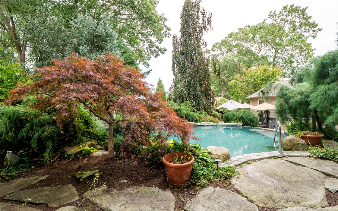 60 Deerfield Road Cranston, RI 02920 - Photo 46 of 49