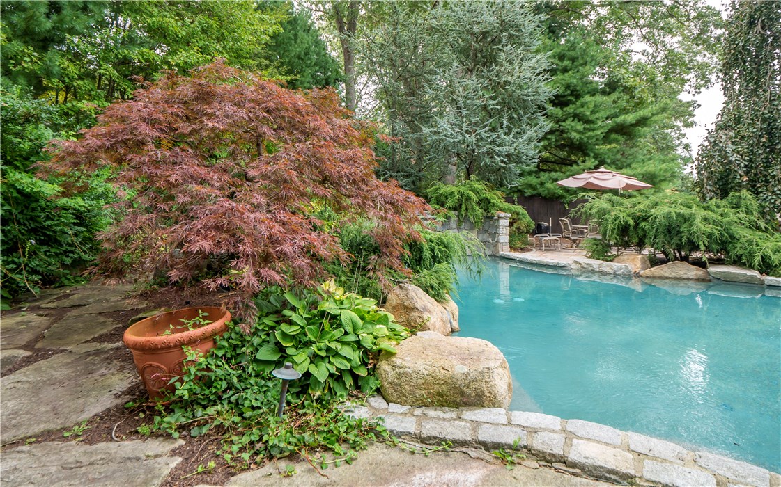 60 Deerfield Road Cranston, RI 02920 - Photo 47 of 49