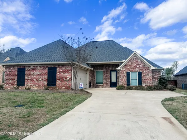 $367,452 | 312 Royal Pond Circle, Flowood, MS 39232