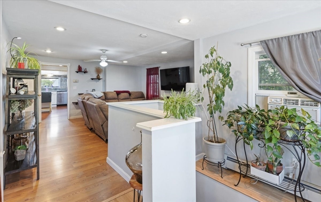 6 Exeter Place Billerica, MA 01821 - Photo 18 of 40 Gallery Image 18