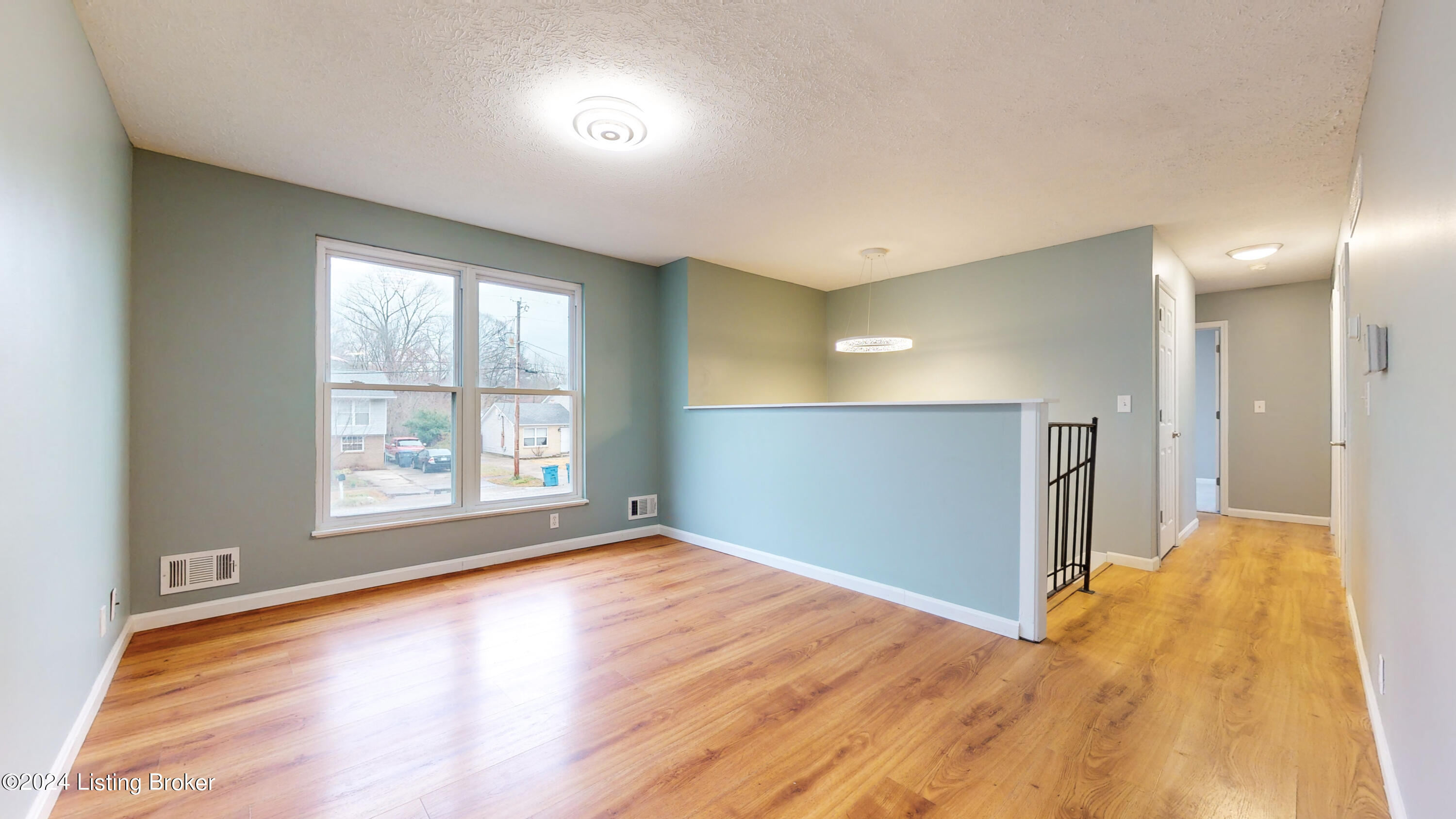 9704 Ranger Road Louisville, KY 40229 - Photo 7 of 63 9704-Ranger-Road_007