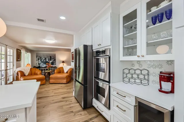 $3,995 | 1305 East Steamboat Bend Drive, Tempe, AZ 85283