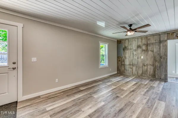 $249,900 | 14457 Peaceful Lane, Bristol, VA 24202