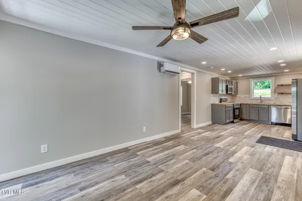 $249,900 | 14457 Peaceful Lane, Bristol, VA 24202
