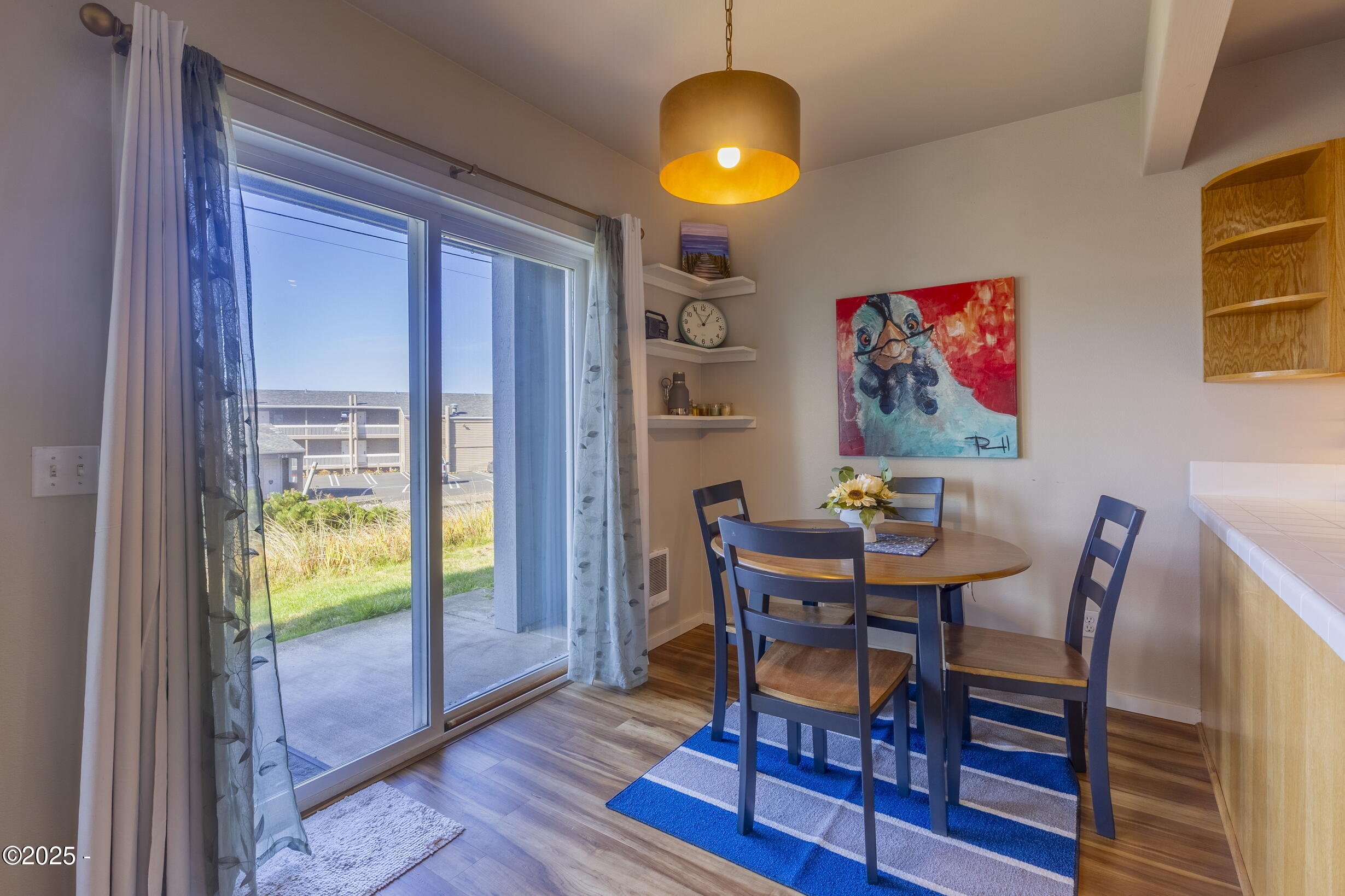720 Southwest 6th Street, Unit R107 Newport, OR 97365 - Photo 12 of 25 Dining