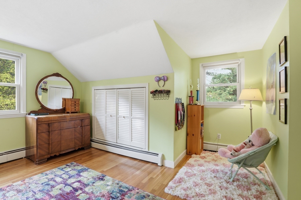 5 Carnegie Place Lexington, MA 02420 - Photo 22 of 39 a living room with furniture