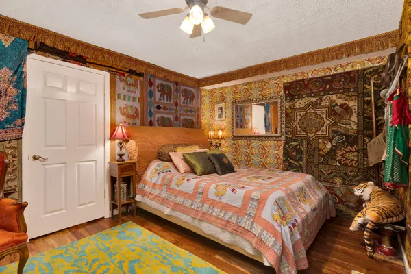 $699,500 | 997 West 12th Street, Chickamauga, GA 30707