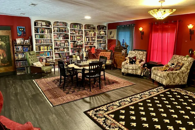 $795,000 | 997 West 12th Street, Chickamauga, GA 30707