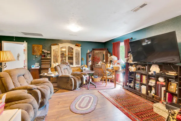 $699,500 | 997 West 12th Street, Chickamauga, GA 30707