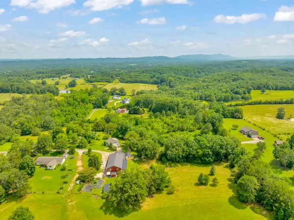 $699,500 | 997 West 12th Street, Chickamauga, GA 30707
