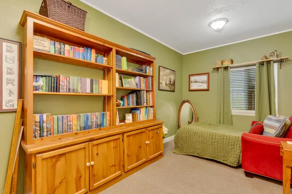 $699,500 | 997 West 12th Street, Chickamauga, GA 30707