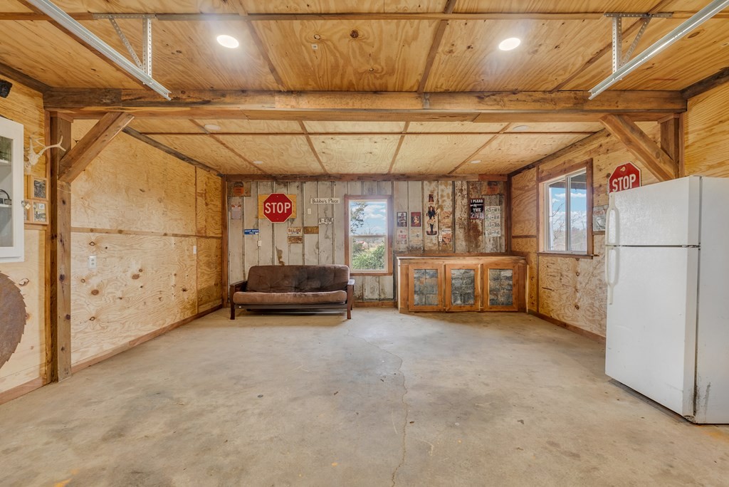 579 Blue Springs Road Sparta, TN 38583 - Photo 22 of 31 Gallery Image 22
