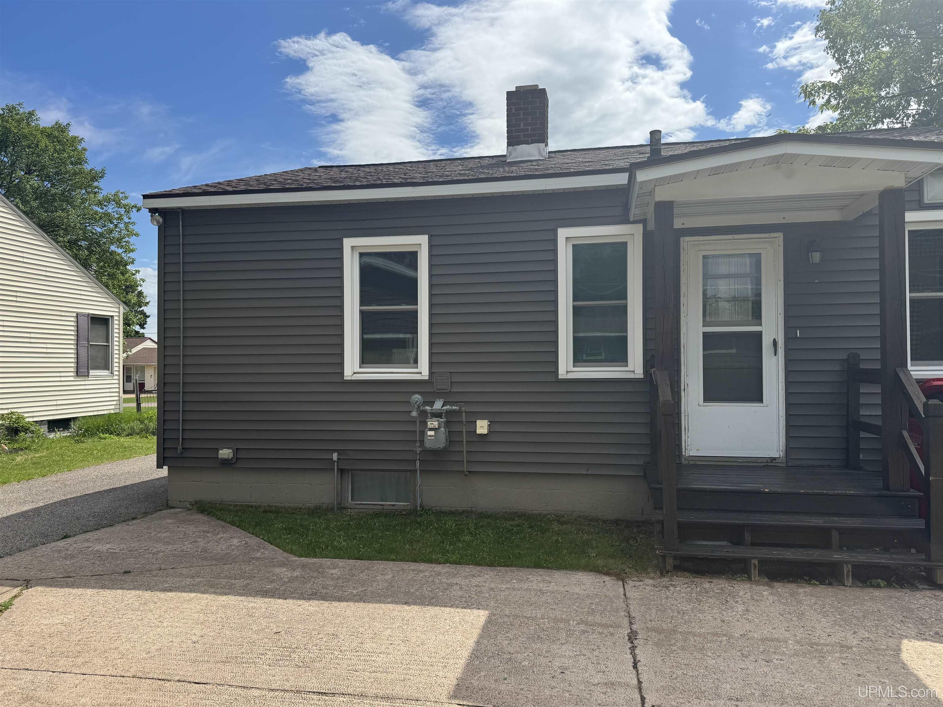 125 Daisy Street Ishpeming, MI 49849 - Photo 3 of 44