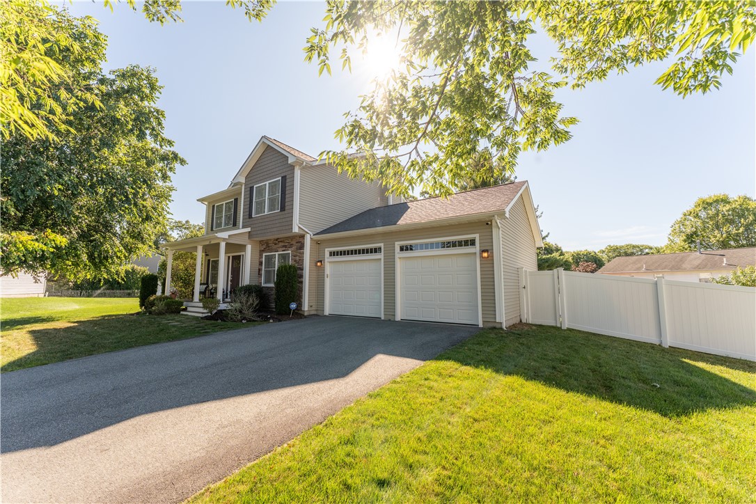 132 Julian Road Warwick, RI 02889 - Photo 2 of 32