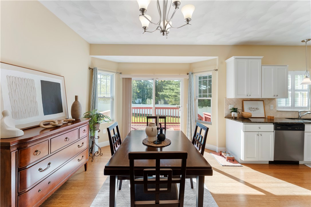132 Julian Road Warwick, RI 02889 - Photo 9 of 32