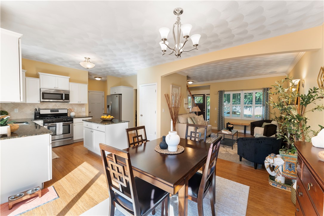 132 Julian Road Warwick, RI 02889 - Photo 10 of 32