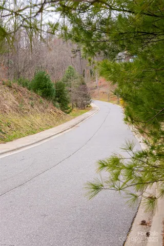 $385,000 | 32 Grovepoint Way, Asheville, NC 28804