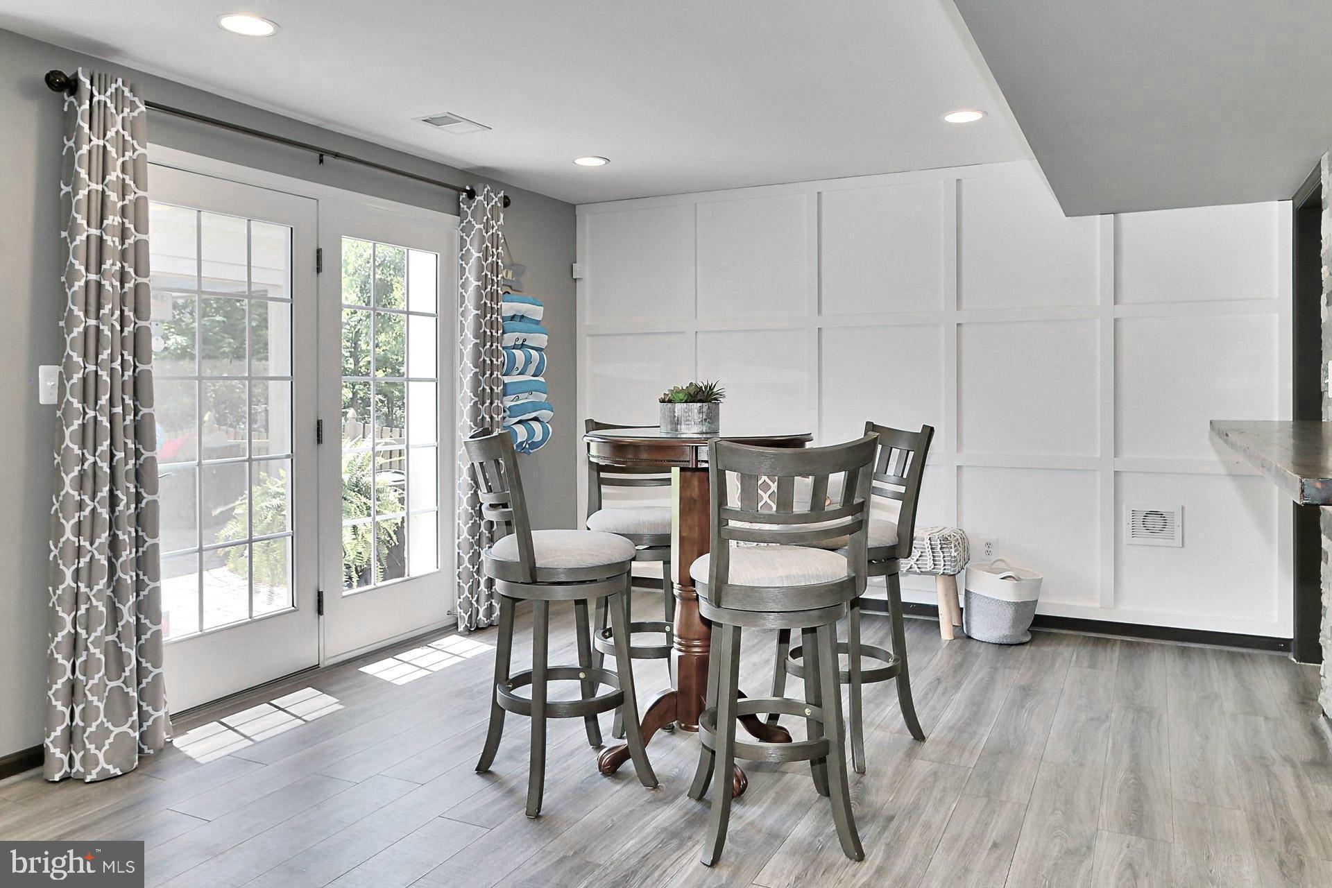 42395 Rising Moon Place Brambleton, VA 20148 - Photo 36 of 82 Direct Access to the Pool:)