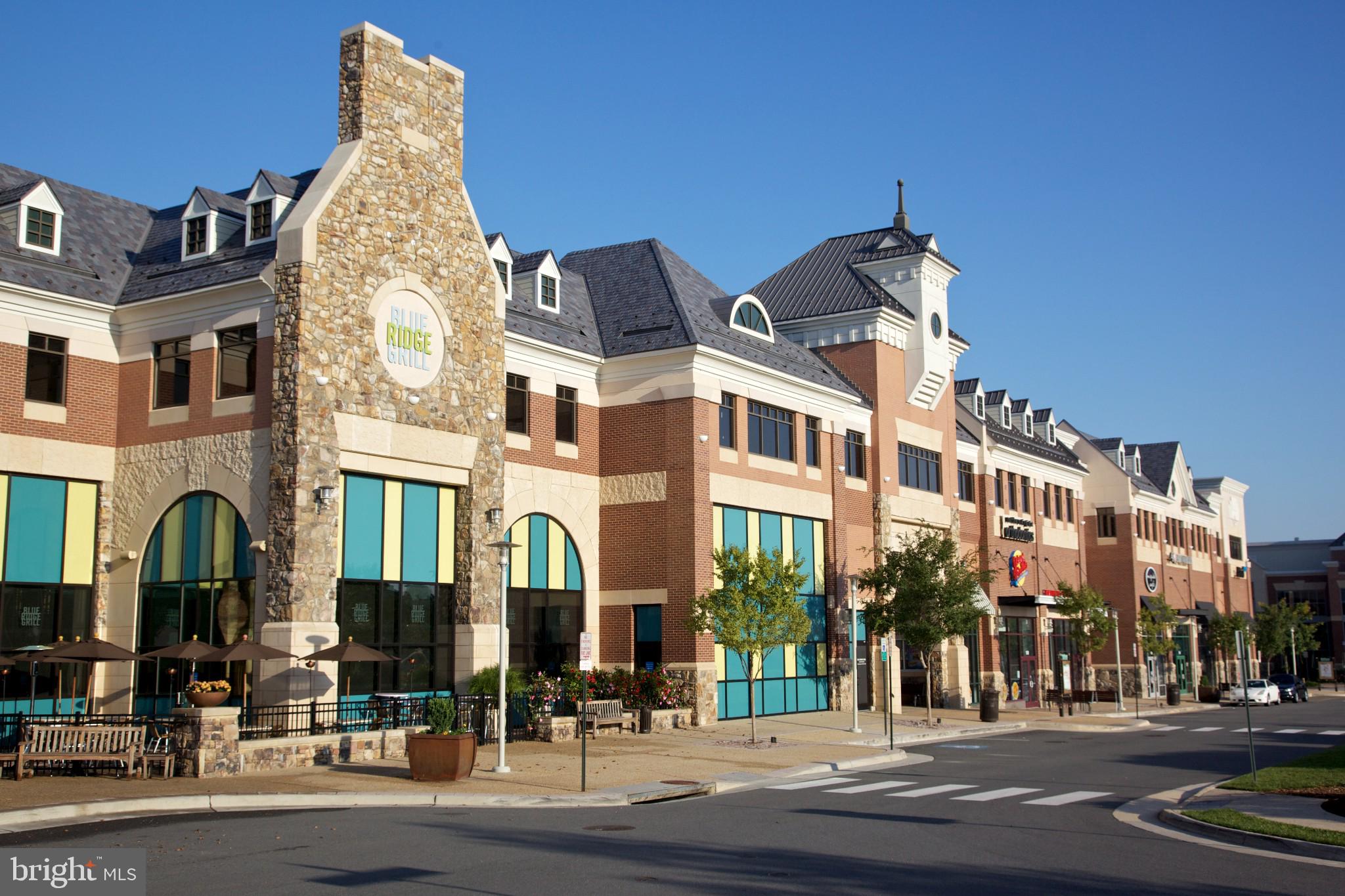 42395 Rising Moon Place Brambleton, VA 20148 - Photo 61 of 82 TOWN CENTER FEATURES RESTAURANTS/ SHOPS/GROCERY+