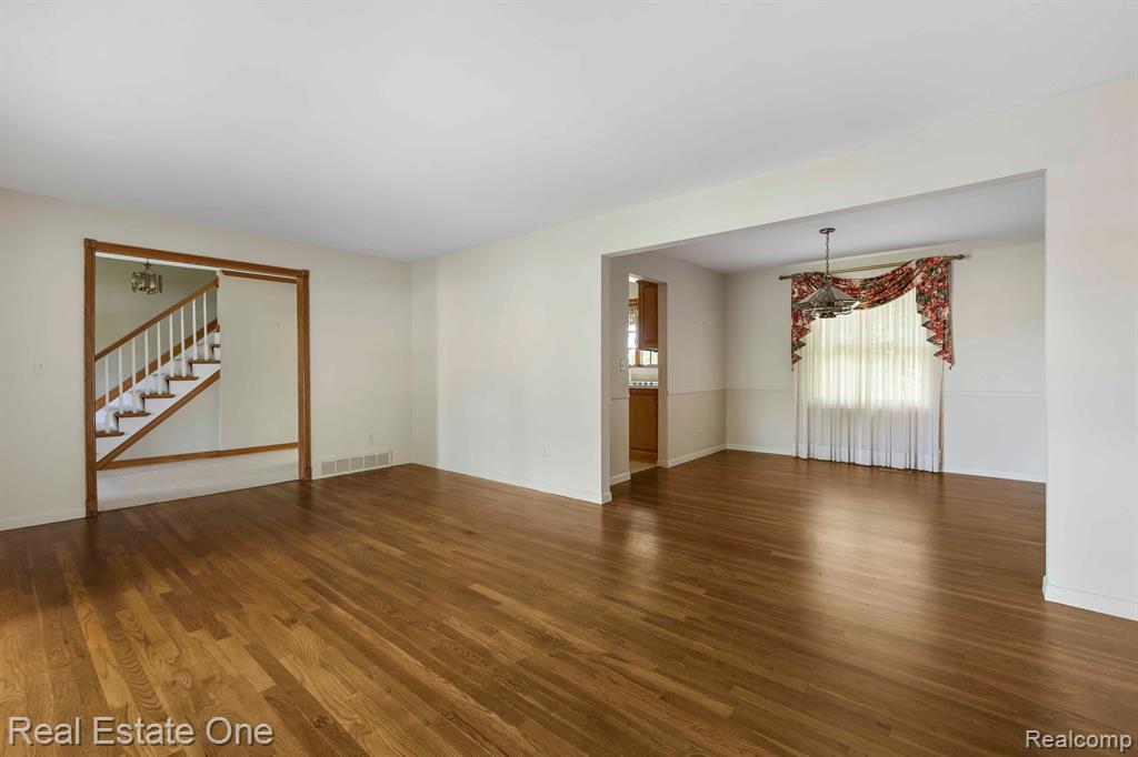 53431 Shelby Road Shelby, MI 48316 - Photo 12 of 26