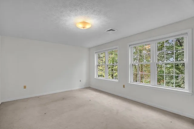 $2,500 | 30 Caspian Way, Unit 30, Fitchburg, MA 01420