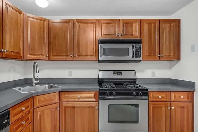 $2,500 | 30 Caspian Way, Unit 30, Fitchburg, MA 01420