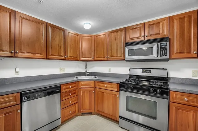 $2,500 | 30 Caspian Way, Unit 30, Fitchburg, MA 01420