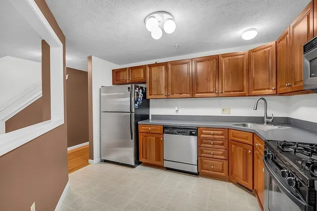 $2,500 | 30 Caspian Way, Unit 30, Fitchburg, MA 01420