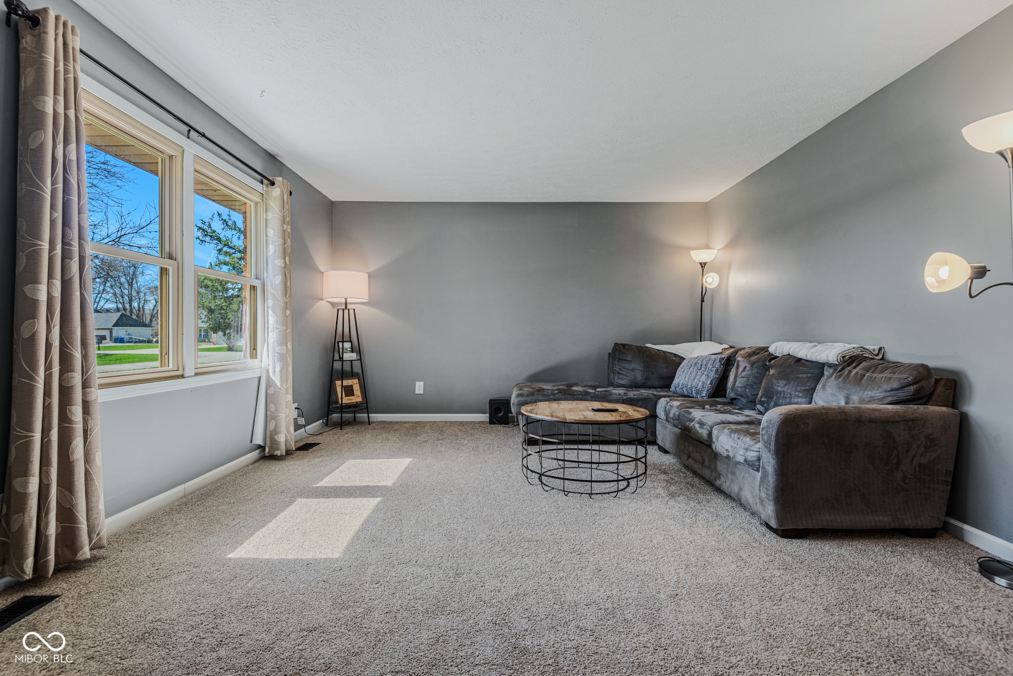 5206 East Homestead Drive Columbus, IN 47201 - Photo 3 of 22