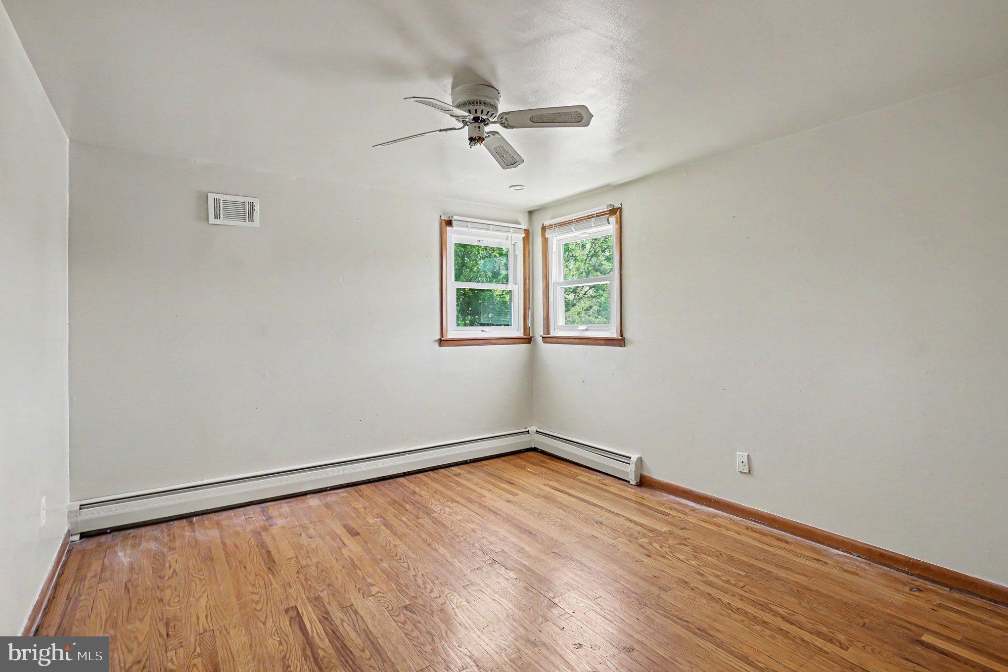 524 Highgate Road Norristown, PA 19403 - Photo 19 of 28